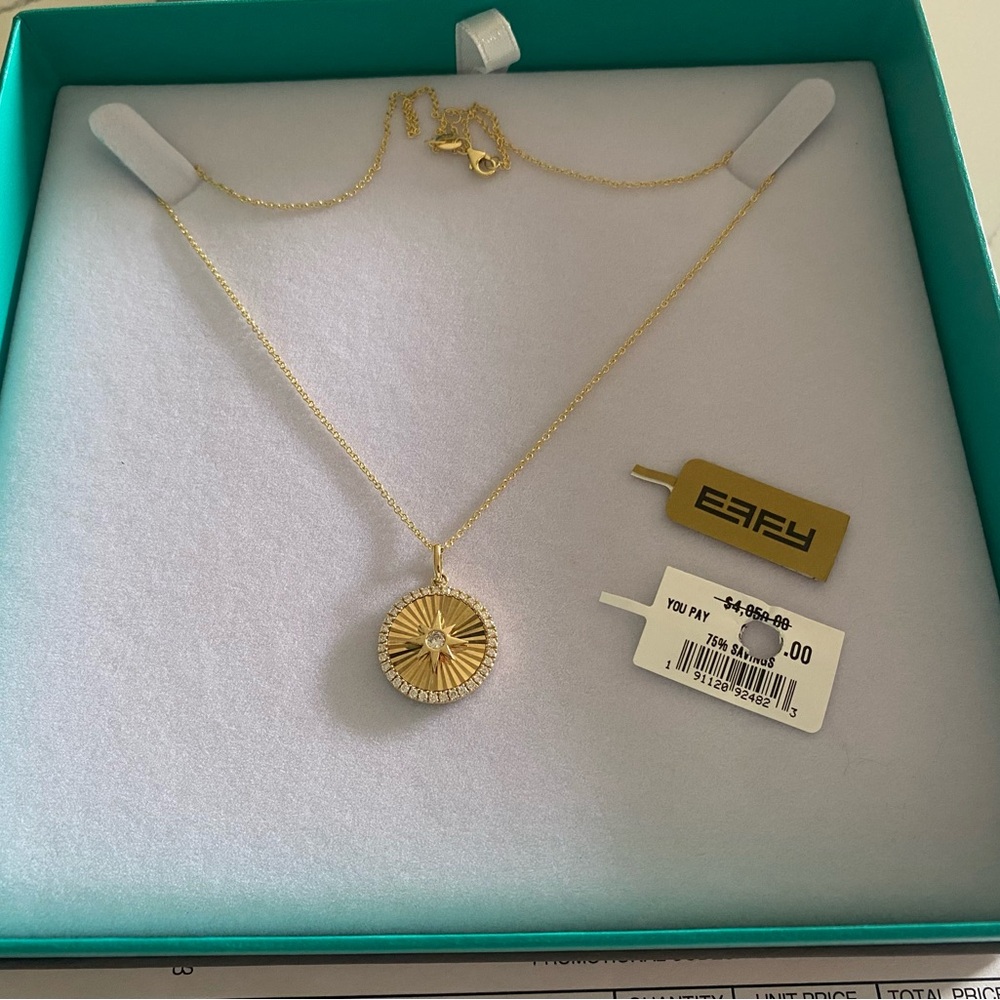 EFFY 14K Yellow Gold 0.22CT round Diamond center/halo circle pendant necklace